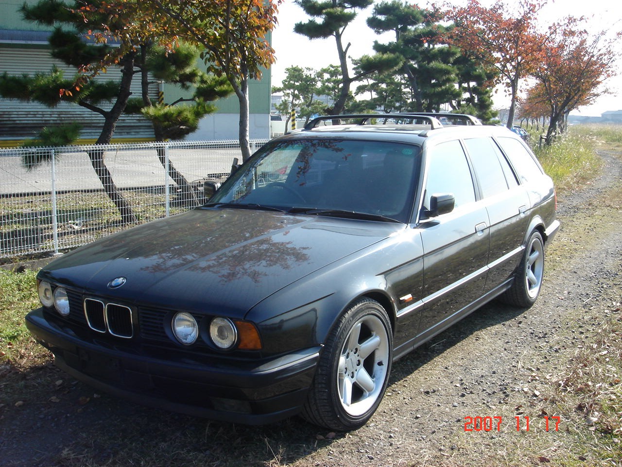 1993 BMW 525I