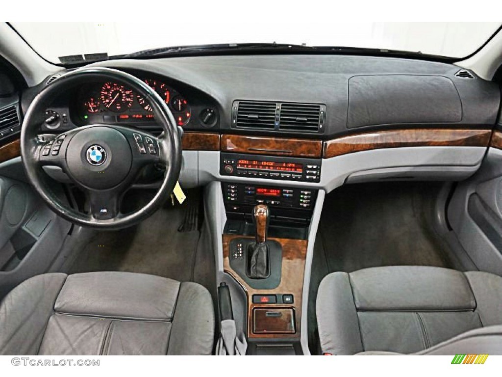2003 BMW 525I